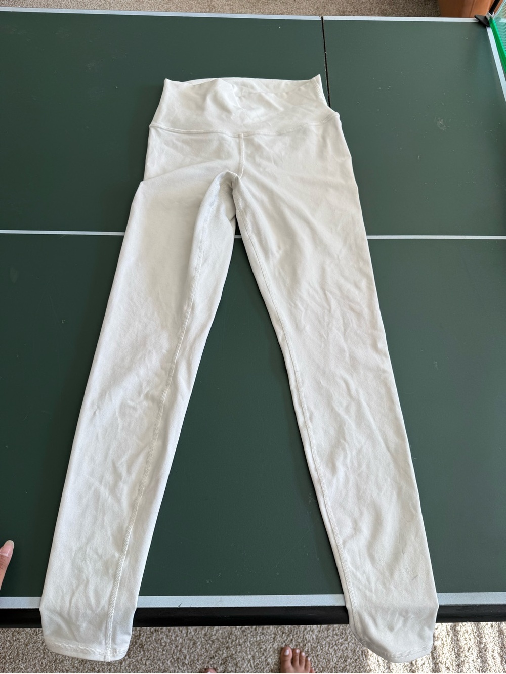 ALO Yoga Cream High-Waist Leggings